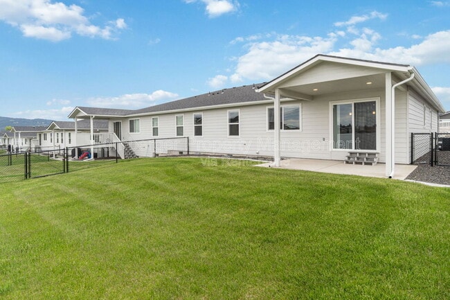 1305 N Coach Dr in Spokane Valley, WA - Building Photo - Building Photo