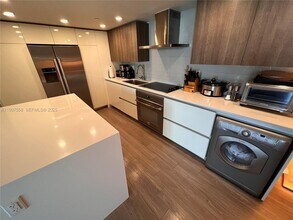 1025-1092 92nd St in Bay Harbor Islands, FL - Building Photo - Building Photo