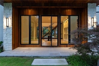 3566 Cantrell Rd NE in Atlanta, GA - Building Photo - Building Photo