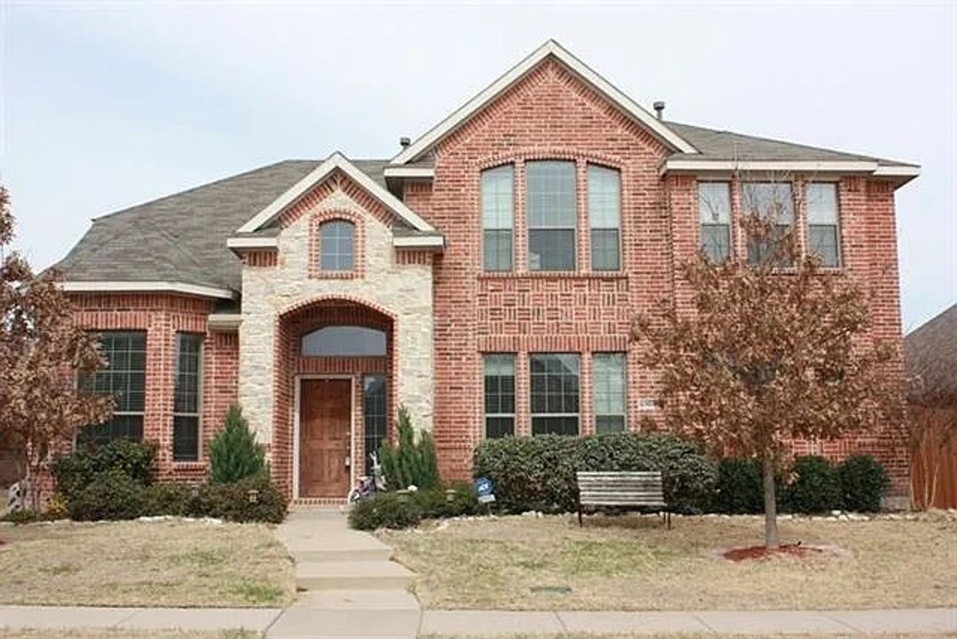 6304 Blackstone Dr in McKinney, TX - Foto de edificio