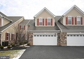 136 Iron Hill Way in Collegeville, PA - Building Photo