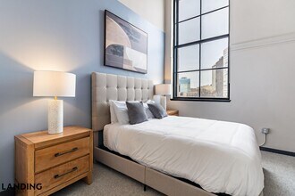 55 Elm St, Unit 609 in Hartford, CT - Foto de edificio - Building Photo