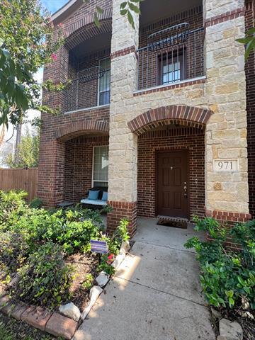 971 Shelby Ln in The Colony, TX - Building Photo