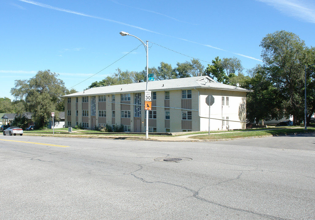 5027 S 20th St in Omaha, NE - Foto de edificio