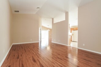 11341 Lake Cypress Loop in Ft. Myers, FL - Building Photo - Building Photo