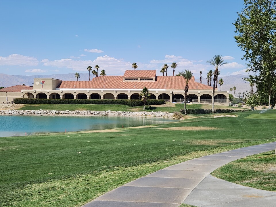 41681 Resorter Blvd in Palm Desert, CA - Building Photo