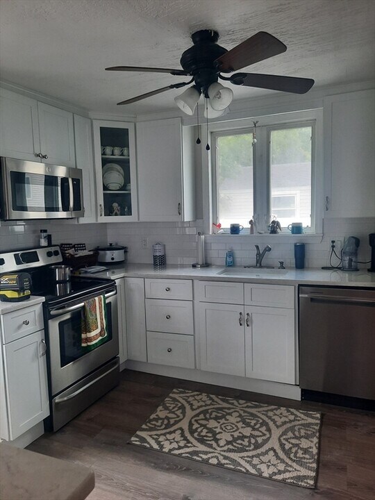 26 Columbus Rd in Marshfield, MA - Building Photo