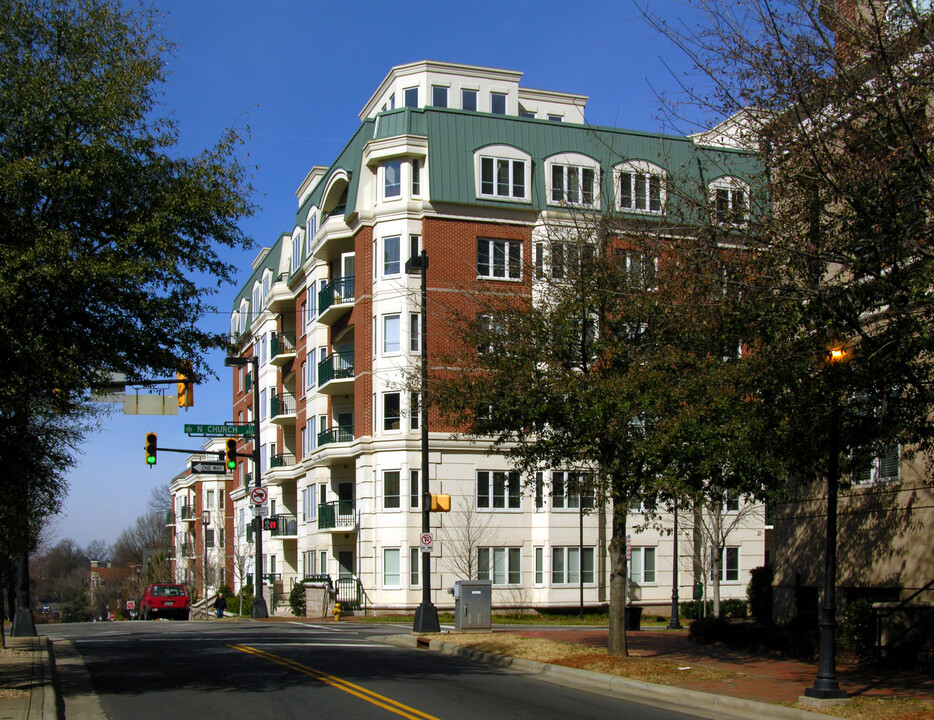 Jefferson Square in Charlotte, NC - Building Photo