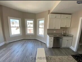 63 Falcon St in Boston, MA - Building Photo - Building Photo