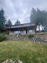 1793 Lake Dr in Camano, WA - Building Photo - Building Photo