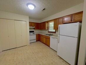 913 Grand Arbre Dr in Bedford, VA - Building Photo - Building Photo