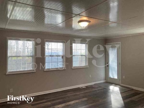 5612 Pinewood Dr in Flowery Branch, GA - Building Photo - Building Photo