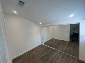 8941 Balboa Blvd in Los Angeles, CA - Building Photo - Building Photo