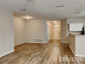 7005 Bridlewood Dr in Arlington, TX - Building Photo - Building Photo