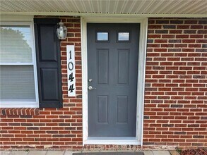 1044 High Bridge Rd in Pinnacle, NC - Building Photo - Building Photo
