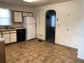 619 Bowery St in Iowa City, IA - Building Photo - Building Photo