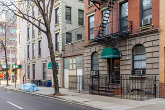 465 W 46th St in New York, NY - Building Photo - Building Photo