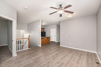 8321 N Nodaway Ave in Kansas City, MO - Building Photo - Building Photo