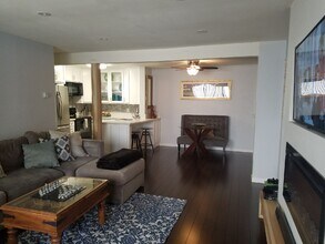 550 W Regent St, Unit 125 in Inglewood, CA - Building Photo - Building Photo
