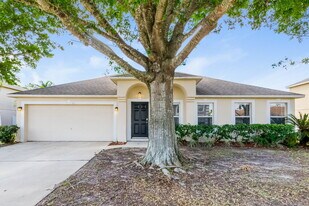 4910 Newton Ct in St. Cloud, FL - Building Photo