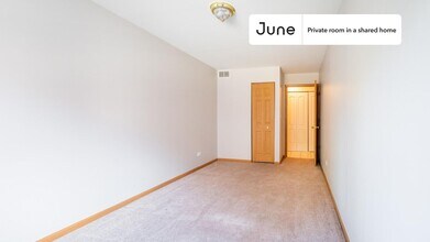 Room in Shared 4 bed/2.5 bath home in Chicago, IL - Building Photo - Building Photo