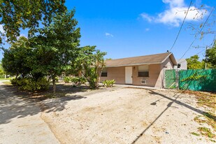 804 NW 2nd Ave in Fort Lauderdale, FL - Building Photo