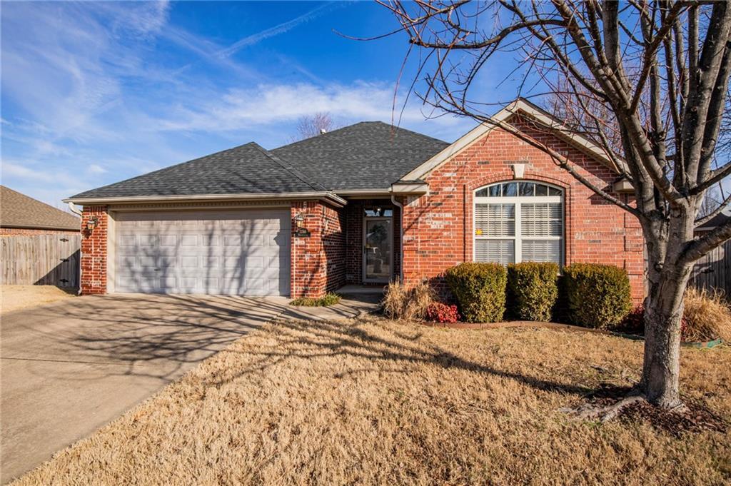 3746 W Brightwater Pl in Fayetteville, AR - Building Photo
