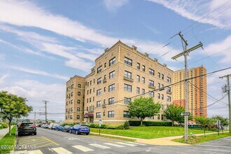 1700 Webb St in Asbury Park, NJ - Building Photo - Building Photo