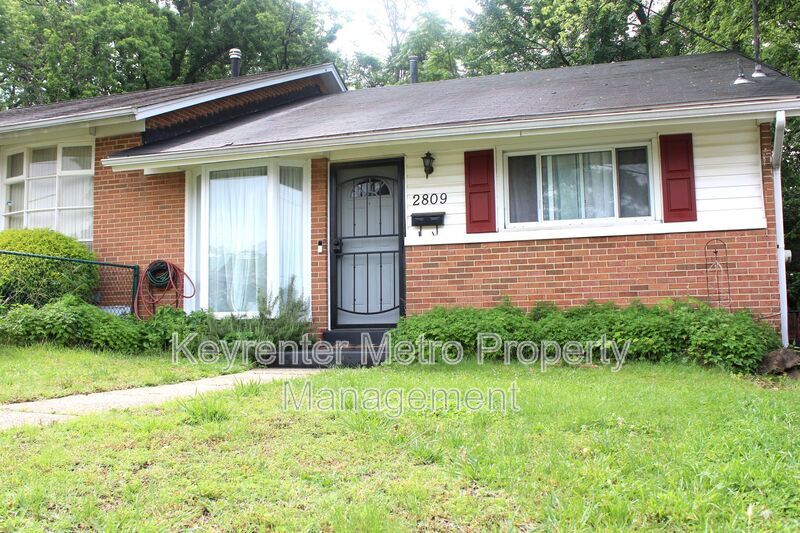 2809 Bellbrook St in Temple Hills, MD - Building Photo