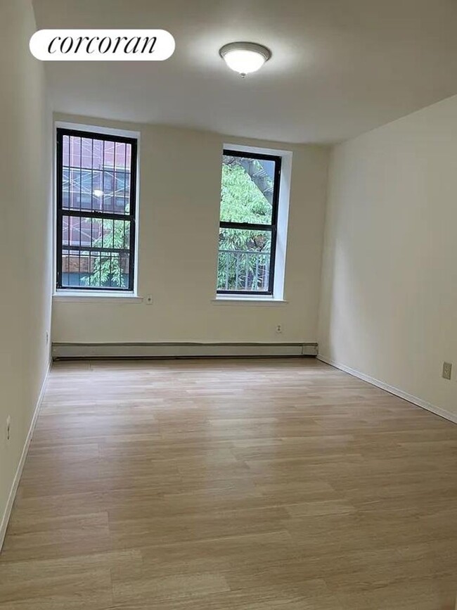 property at 524 W 50th St