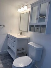 150 NW 96th Ave in Pembroke Pines, FL - Building Photo - Building Photo