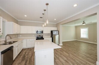3530 Cauthorn Dr in Dallas, TX - Building Photo - Building Photo