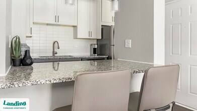 3421 N Druid Hills Rd, Unit 3425L in Decatur, GA - Foto de edificio - Building Photo