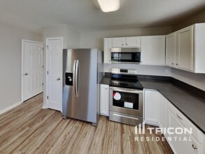 314 Stone Meadow Dr in Kernersville, NC - Building Photo - Building Photo