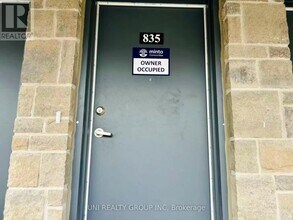 835 Arcadian Private in Ottawa, ON - Building Photo - Building Photo