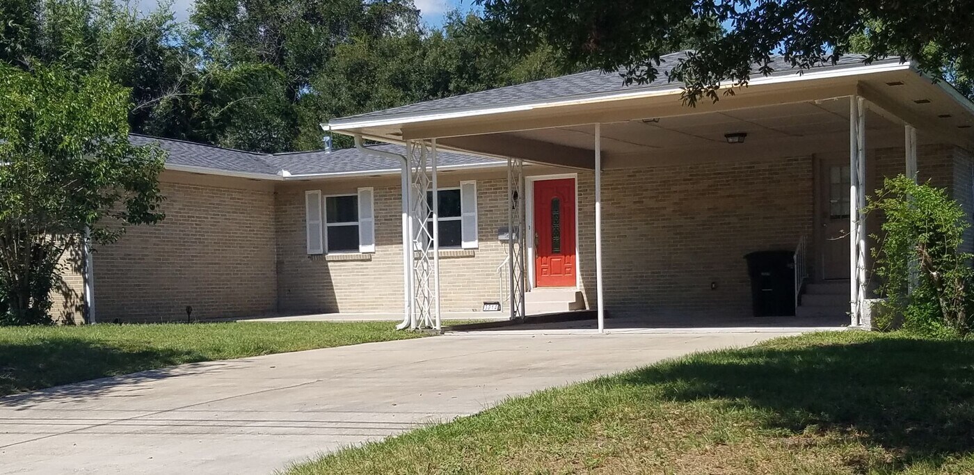 3014 Magnolia Ave in Pensacola, FL - Building Photo