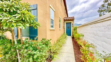 32317 Turner Ln in Temecula, CA - Building Photo - Building Photo