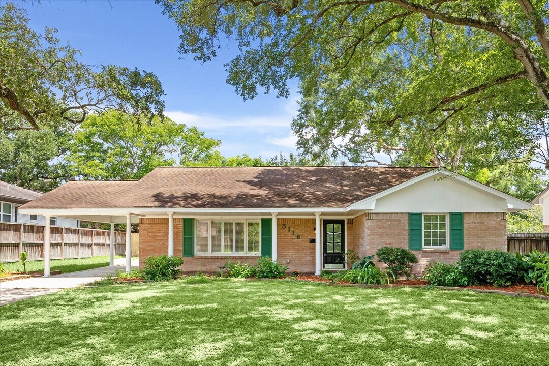 5118 Indigo St in Houston, TX - Building Photo
