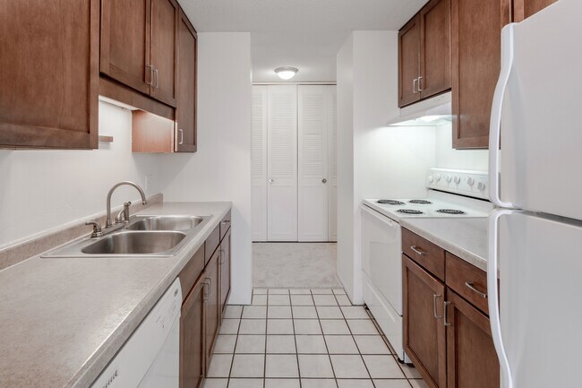 Thornton Place Apartments