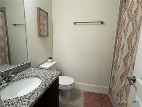 611 Parkline Dr in Georgetown, TX - Building Photo - Building Photo