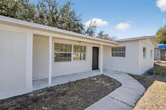 311 NE 5th St in Mulberry, FL - Building Photo - Building Photo