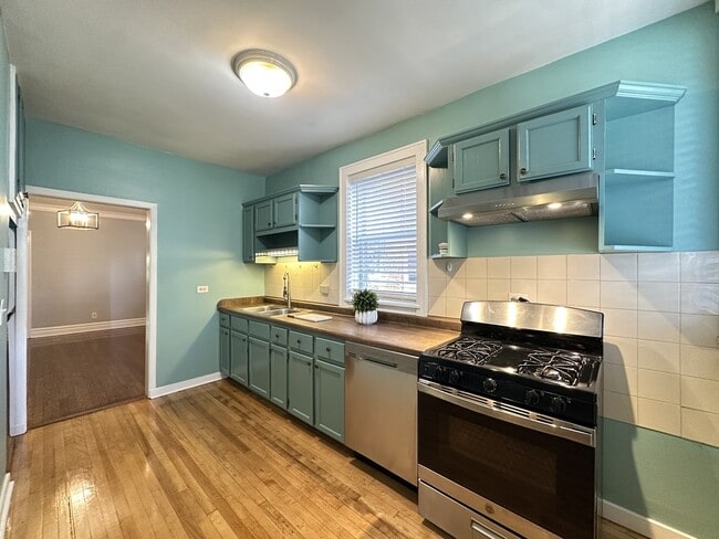6218 N Bell Ave, Unit G06C
