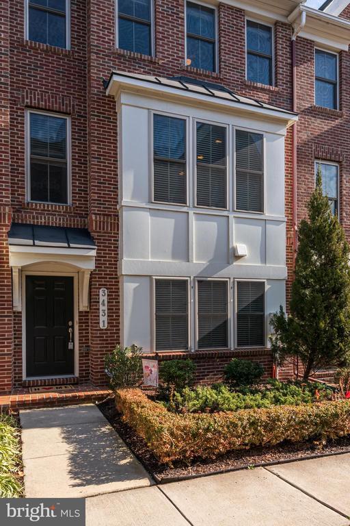 property at 3431 Kemper Rd