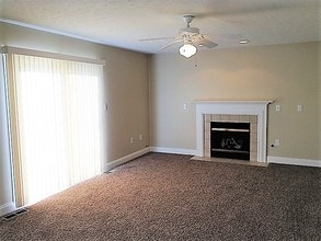 153 Union Ridge Dr in Englewood, OH - Building Photo - Building Photo