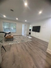 15 NE 16th St in Fort Lauderdale, FL - Building Photo - Building Photo