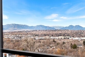Enso Zen Apartments in Denver, CO - Foto de edificio - Building Photo