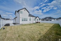 2513 N Fall Breeze Wy, Unit 110C in Lehi, UT - Building Photo - Building Photo