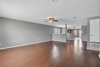 300 Fossil Bridge Dr in Fort Worth, TX - Building Photo - Building Photo