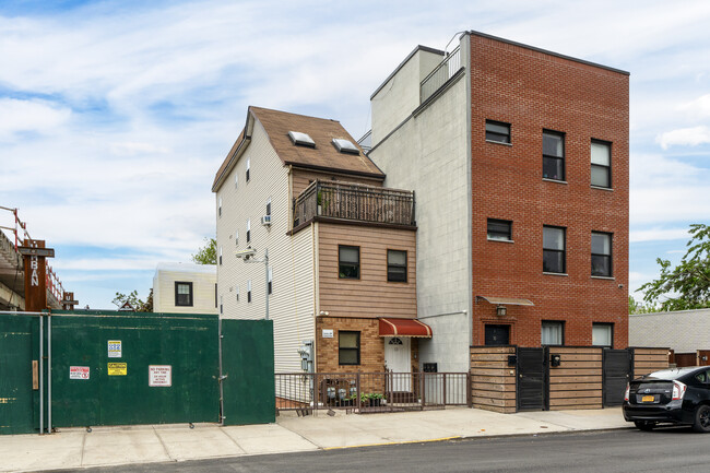 13 Wolcott St in Brooklyn, NY - Building Photo - Building Photo