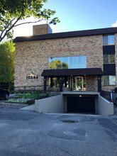 Nicollet Woods Apartments in Bloomington, MN - Building Photo - Interior Photo